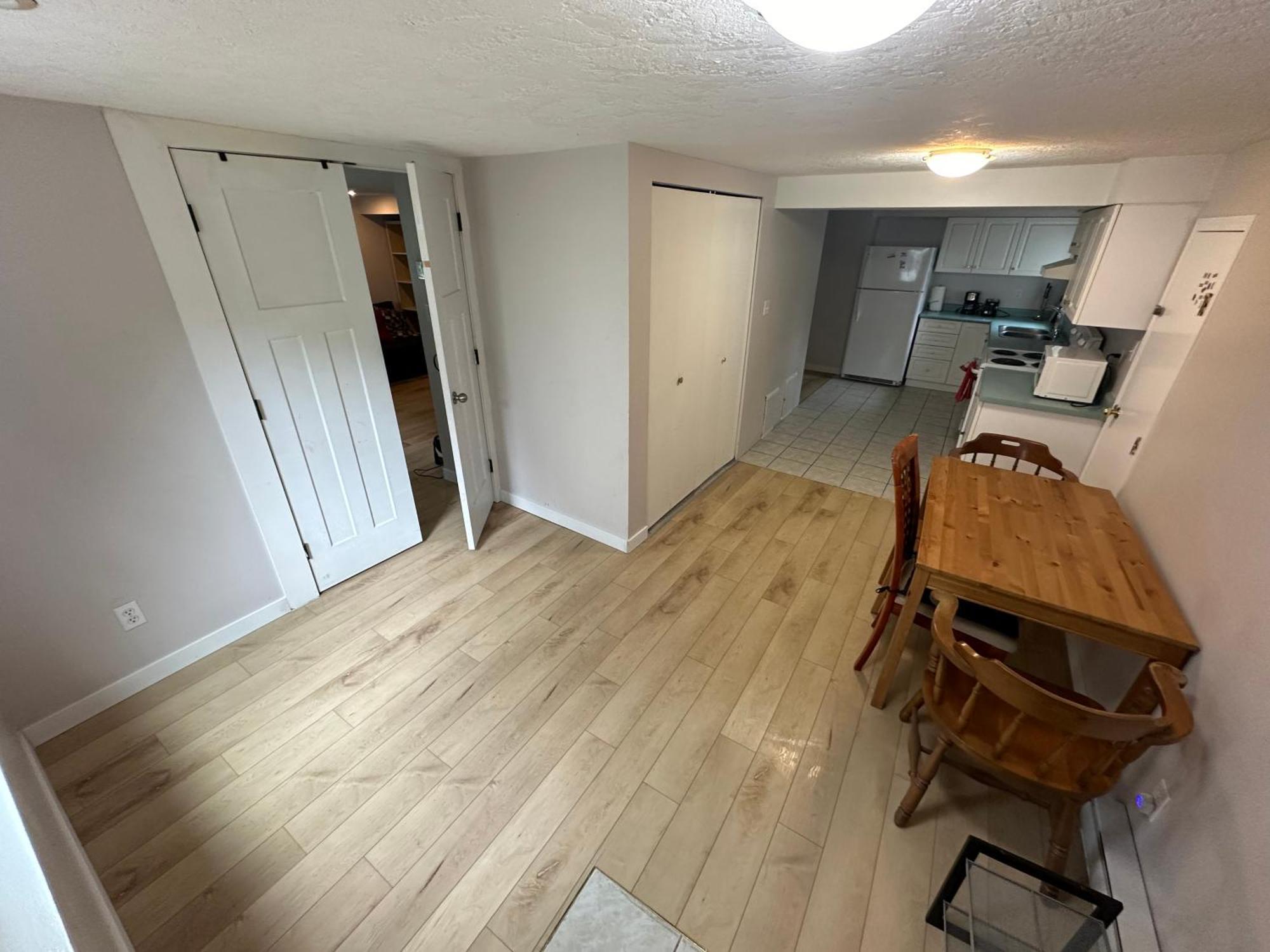 Artistic Apartment Near Downtown ビクトリア エクステリア 写真